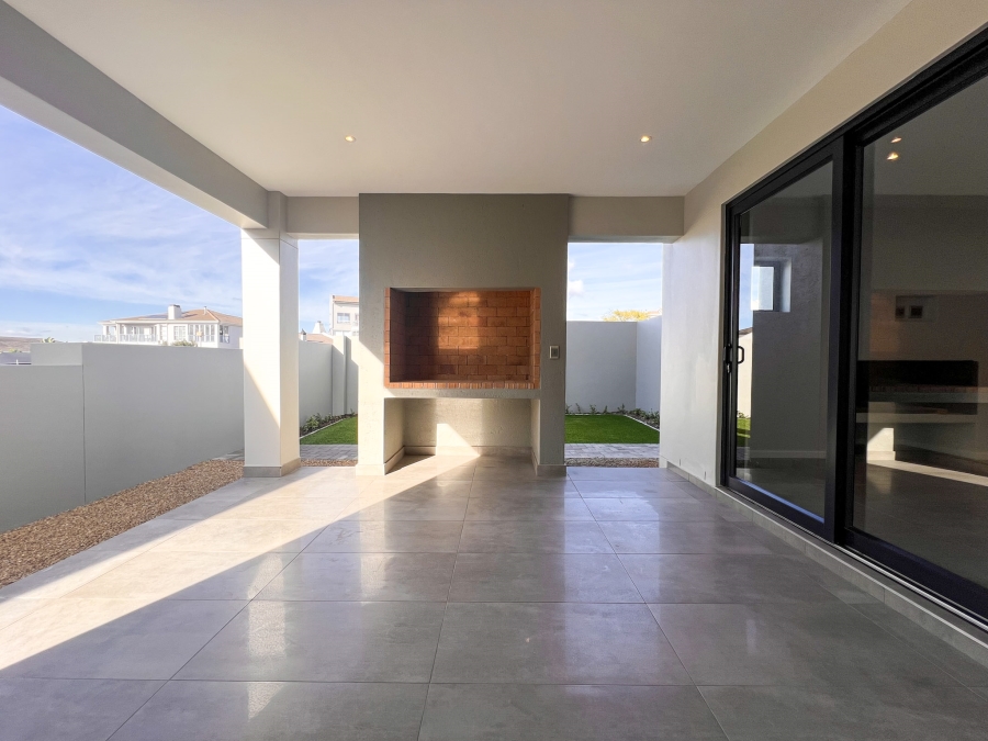 3 Bedroom Property for Sale in Country Club Western Cape